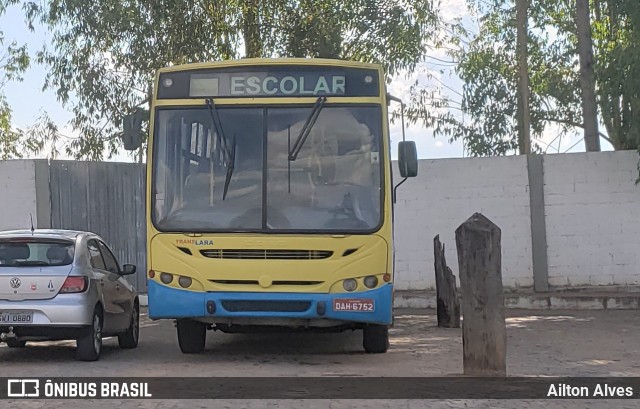 Translara Turismo 180 na cidade de Carmo da Mata, Minas Gerais, Brasil, por Ailton Alves. Número da foto: #8243295.