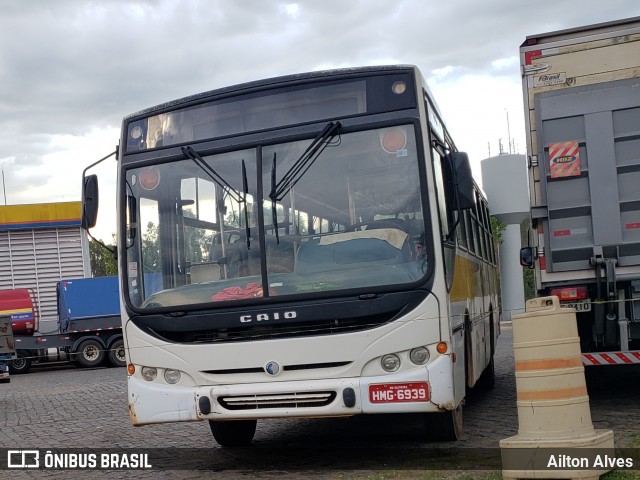 Escolares 6939 na cidade de Oliveira, Minas Gerais, Brasil, por Ailton Alves. ID da foto: 8243291.