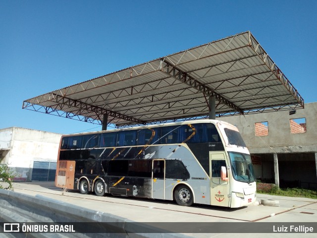 Ônibus Particulares 2014 na cidade de Tamandaré, Pernambuco, Brasil, por Luiz Fellipe. ID da foto: 8243628.