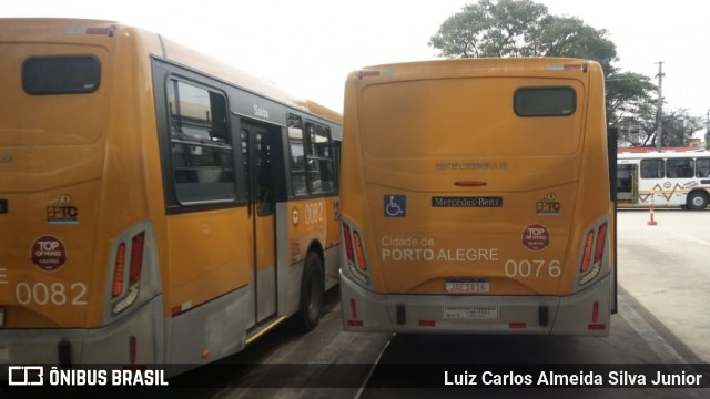 Companhia Carris Porto-Alegrense 0076 na cidade de Porto Alegre, Rio Grande do Sul, Brasil, por Luiz Carlos Almeida Silva Junior. ID da foto: 8268631.