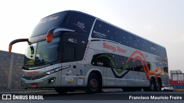 Sany Tour 21000 na cidade de São Paulo, São Paulo, Brasil, por Francisco Mauricio Freire. ID da foto: 8266897.