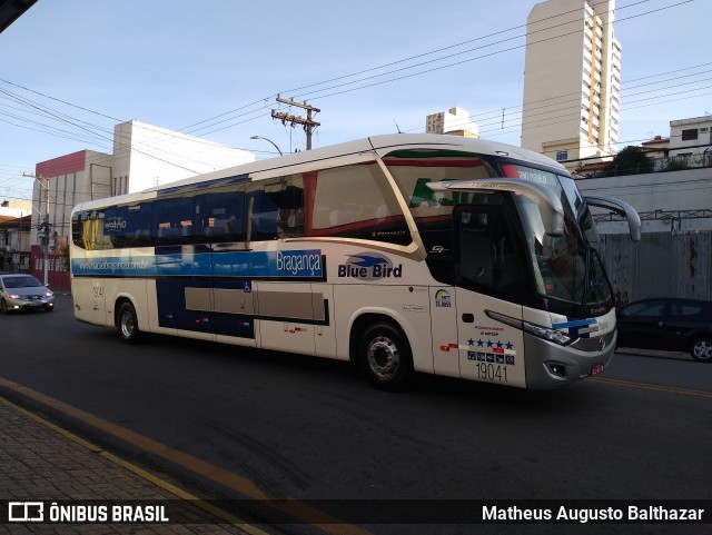 Auto Viação Bragança 19041 na cidade de Bragança Paulista, São Paulo, Brasil, por Matheus Augusto Balthazar. Número da foto: #8271331.