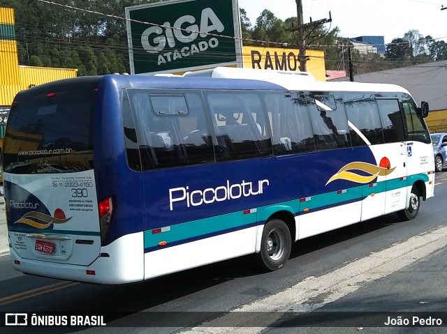 Piccolotur Transportes Turísticos 390 na cidade de Várzea Paulista, São Paulo, Brasil, por João Pedro. Número da foto: #8272331.