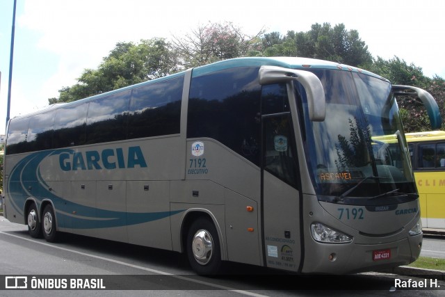 Viação Garcia 7192 na cidade de Curitiba, Paraná, Brasil, por Rafael H.. ID da foto: 8273335.