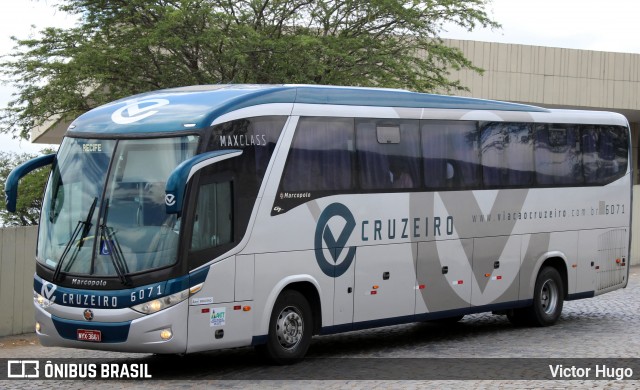 Viação Cruzeiro 6071 na cidade de Caruaru, Pernambuco, Brasil, por Victor Hugo. Número da foto: #8272530.