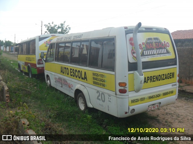 Ônibus Particulares CZZ8279 na cidade de Teresina, Piauí, Brasil, por Francisco de Assis Rodrigues da Silva. Número da foto: #8279531.