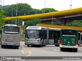 Via Sudeste Transportes S.A. 5 1950 na cidade de São Paulo, São Paulo, Brasil, por Victor Oliveira Santos. Número da foto: #:id.