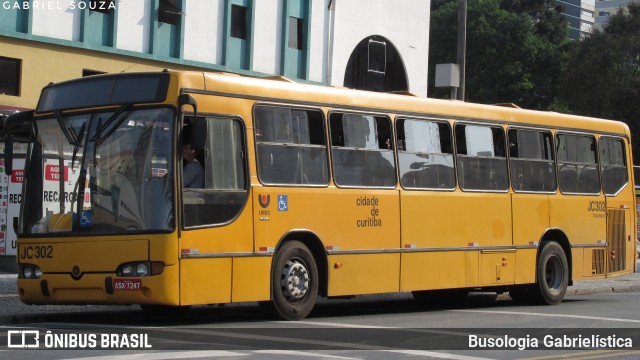 Expresso Azul JC302 na cidade de Curitiba, Paraná, Brasil, por Busologia Gabrielística. Número da foto: #8281143.
