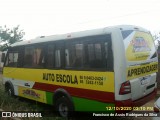 Ônibus Particulares 04004 na cidade de Teresina, Piauí, Brasil, por Francisco de Assis Rodrigues da Silva. Número da foto: #8281336.