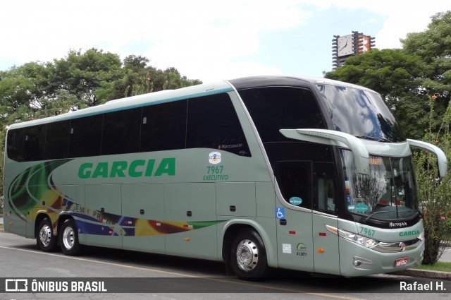 Viação Garcia 7967 na cidade de Curitiba, Paraná, Brasil, por Rafael H.. Número da foto: #8284952.