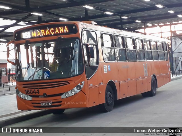 Viação Santo Ângelo 18044 na cidade de Curitiba, Paraná, Brasil, por Lucas Weber Calizario. Número da foto: #8285092.