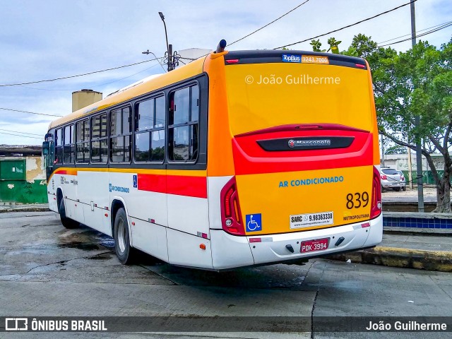 Empresa Metropolitana 839 na cidade de Recife, Pernambuco, Brasil, por João Guilherme. ID da foto: 8286009.