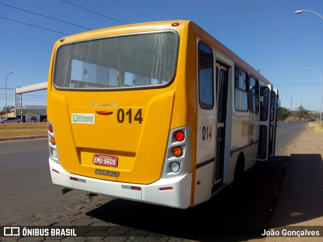 Grande Ocidental 014 na cidade de Novo Gama, Goiás, Brasil, por João Gonçalves. ID da foto: 8246479.