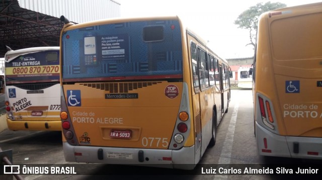 Companhia Carris Porto-Alegrense 0775 na cidade de Porto Alegre, Rio Grande do Sul, Brasil, por Luiz Carlos Almeida Silva Junior. Número da foto: #8246059.