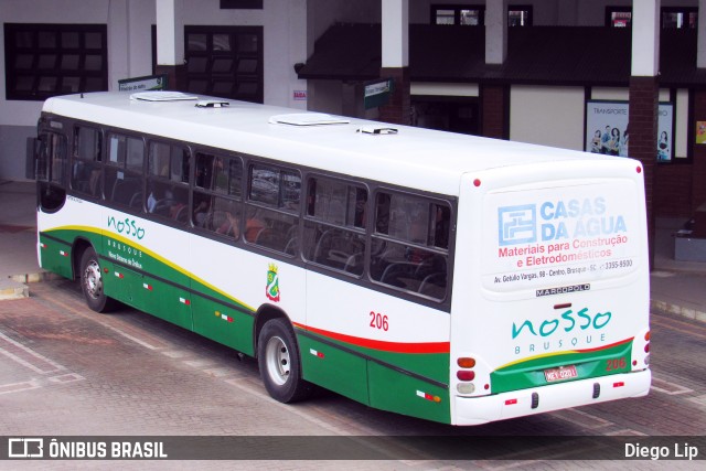 Santa Teresinha Transporte e Turismo - Brusquetur 206 na cidade de Brusque, Santa Catarina, Brasil, por Diego Lip. Número da foto: #8295938.