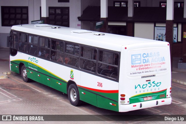 Santa Teresinha Transporte e Turismo - Brusquetur 206 na cidade de Brusque, Santa Catarina, Brasil, por Diego Lip. ID da foto: 8295938.