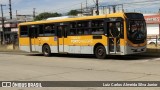 Companhia Carris Porto-Alegrense 0098 na cidade de Porto Alegre, Rio Grande do Sul, Brasil, por Luiz Carlos Almeida Silva Junior. Número da foto: #:id.