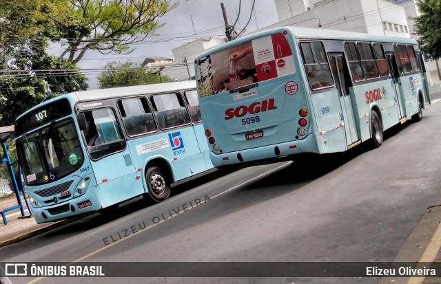 SOGIL - Sociedade de Ônibus Gigante Ltda. 5098 na cidade de Gravataí, Rio Grande do Sul, Brasil, por Elizeu Oliveira. Número da foto: #8299855.