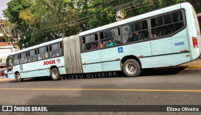 SOGIL - Sociedade de Ônibus Gigante Ltda. 5085 na cidade de Gravataí, Rio Grande do Sul, Brasil, por Elizeu Oliveira. Número da foto: #8299438.