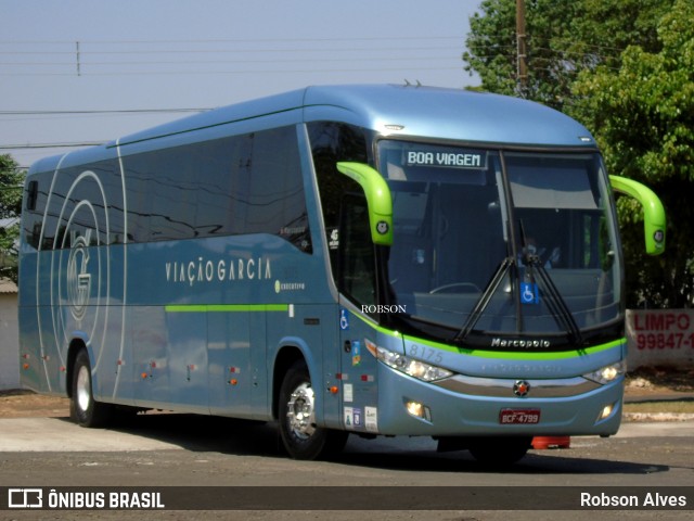 Viação Garcia 8175 na cidade de Paranavaí, Paraná, Brasil, por Robson Alves. Número da foto: #8298261.