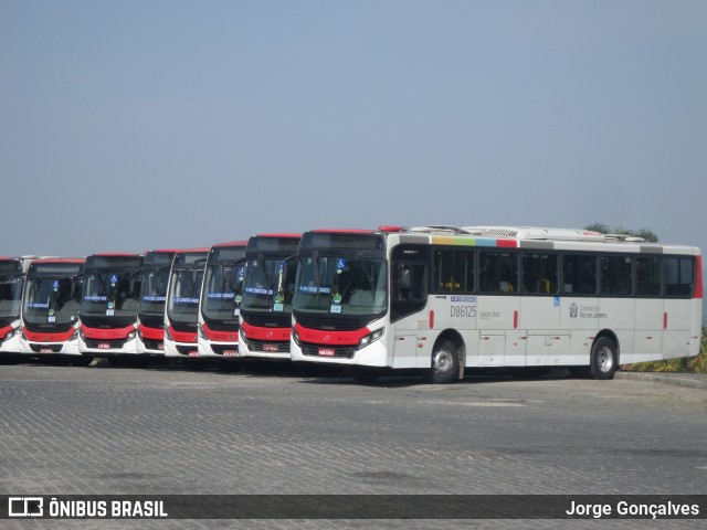 Auto Viação Jabour D86125 na cidade de Rio de Janeiro, Rio de Janeiro, Brasil, por Jorge Gonçalves. Número da foto: #8297596.
