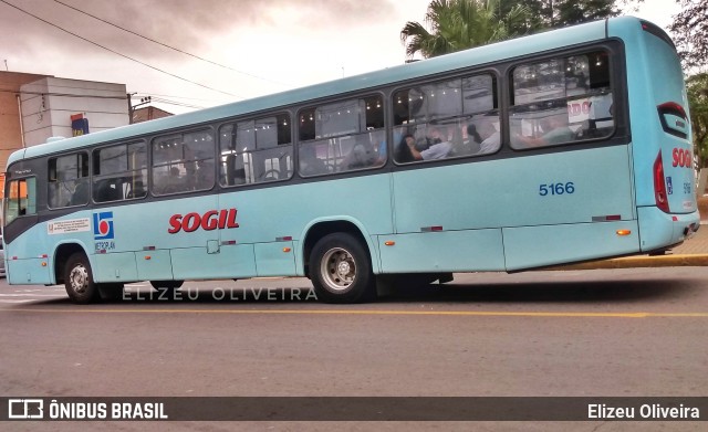 SOGIL - Sociedade de Ônibus Gigante Ltda. 5166 na cidade de Gravataí, Rio Grande do Sul, Brasil, por Elizeu Oliveira. Número da foto: #8302111.