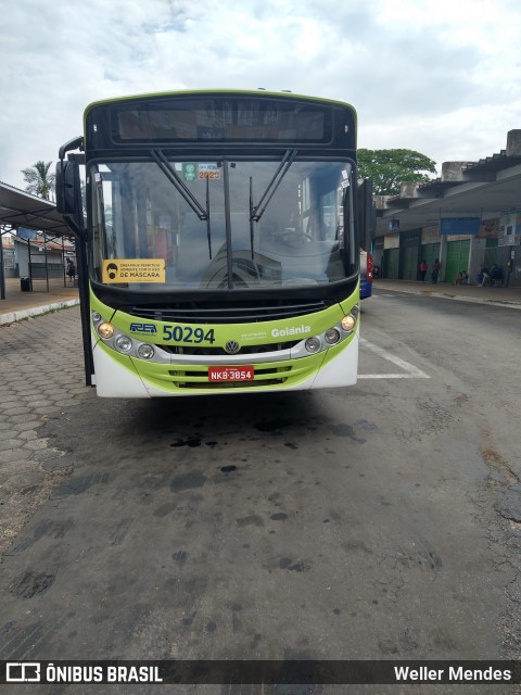 Rápido Araguaia 50294 na cidade de Trindade, Goiás, Brasil, por Weller Mendes . Número da foto: #8301069.