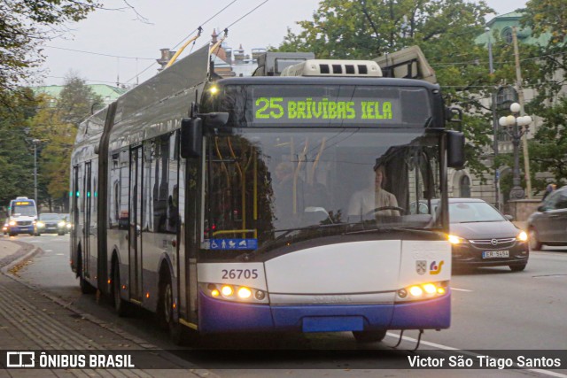 Rigas Satiksme 26705 na cidade de Riga, Letônia, por Victor São Tiago Santos. Número da foto: #8303782.