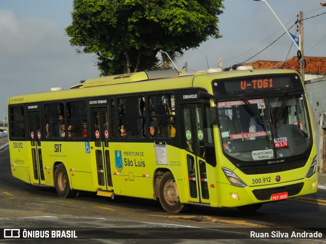 Viação Abreu 300.912 na cidade de São Luís, Maranhão, Brasil, por Ruan Silva Andrade. ID da foto: 8312585.