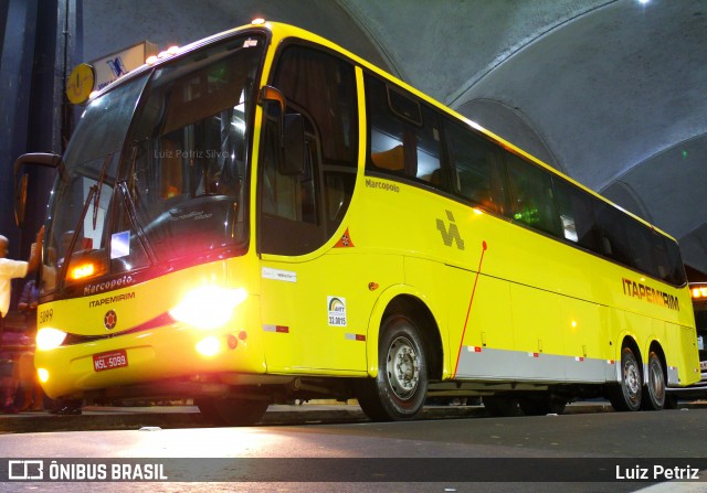 Viação Itapemirim 5099 na cidade de Volta Redonda, Rio de Janeiro, Brasil, por Luiz Petriz. ID da foto: 8317841.