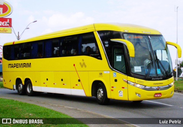 Viação Itapemirim 60051 na cidade de Resende, Rio de Janeiro, Brasil, por Luiz Petriz. Número da foto: #8317760.