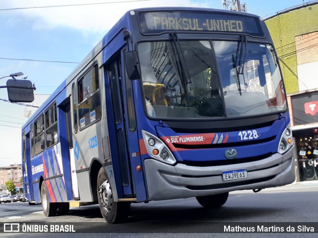 Viação Sul Fluminense 1228 na cidade de Volta Redonda, Rio de Janeiro, Brasil, por Matheus Martins da Silva. Número da foto: #8319057.