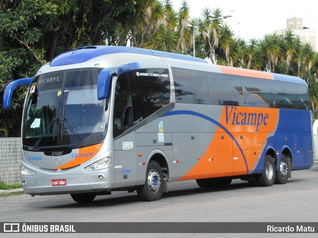 Vicampe Transportes e Turismo 2200 na cidade de Curitiba, Paraná, Brasil, por Ricardo Matu. ID da foto: 8319714.