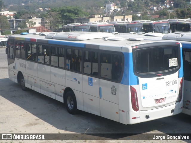 Auto Viação Jabour D86108 na cidade de Rio de Janeiro, Rio de Janeiro, Brasil, por Jorge Gonçalves. ID da foto: 8322205.