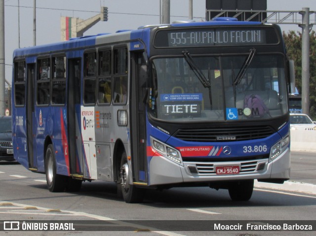 Guarulhos Transportes 33.806 na cidade de São Paulo, São Paulo, Brasil, por Moaccir  Francisco Barboza. ID da foto: 8247749.