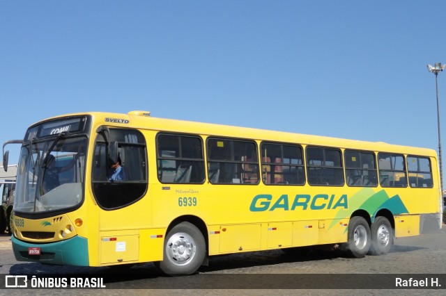 Viação Garcia 6939 na cidade de Londrina, Paraná, Brasil, por Rafael H.. ID da foto: 8248945.