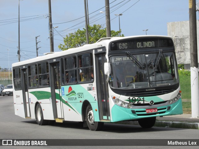 Rodotur Turismo 1.921 na cidade de Olinda, Pernambuco, Brasil, por Matheus Lex. ID da foto: 8249123.