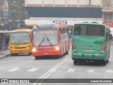 Expresso Azul JB606 na cidade de Curitiba, Paraná, Brasil, por Gabriel Michalski. Número da foto: #8327924.