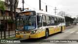 Companhia Carris Porto-Alegrense 0758 na cidade de Porto Alegre, Rio Grande do Sul, Brasil, por Luiz Carlos Almeida Silva Junior. Número da foto: #8253468.