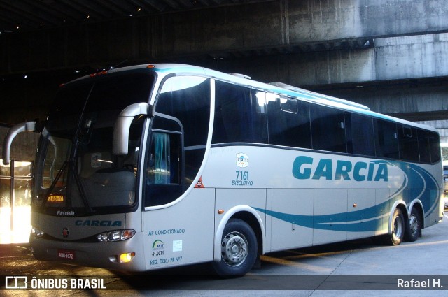 Viação Garcia 7161 na cidade de Curitiba, Paraná, Brasil, por Rafael H.. ID da foto: 8256060.