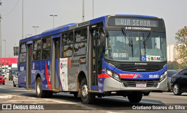 Empresa de Ônibus Vila Galvão 30.681 na cidade de São Paulo, São Paulo, Brasil, por Cristiano Soares da Silva. ID da foto: 8256482.