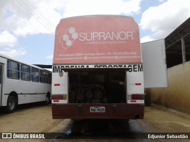 Ônibus Particulares 8830 na cidade de Nazaré da Mata, Pernambuco, Brasil, por Edjunior Sebastião. ID da foto: 8255991.