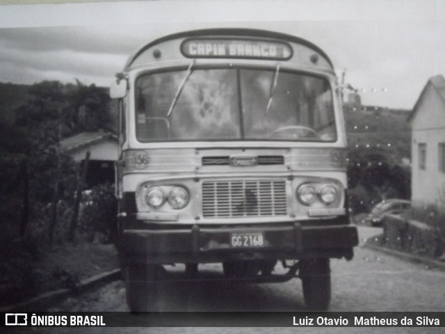 Empresa Alcino G. Cotta 136 na cidade de Capim Branco, Minas Gerais, Brasil, por Luiz Otavio Matheus da Silva. ID da foto: 8263957.