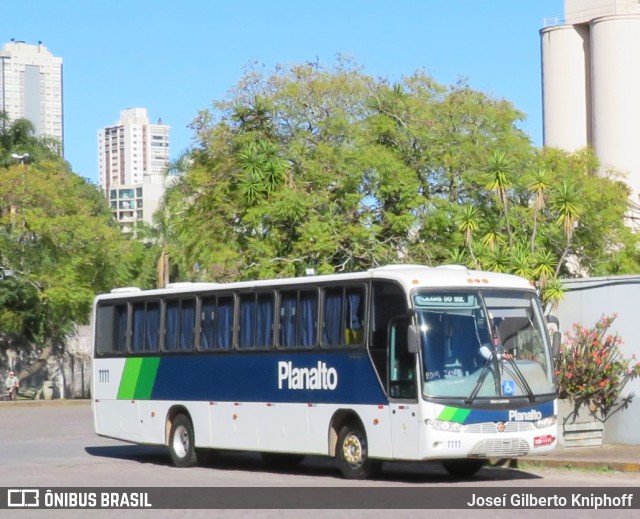 Planalto Transportes 1111 na cidade de Caxias do Sul, Rio Grande do Sul, Brasil, por Joseí Gilberto Kniphoff. ID da foto: 8265781.