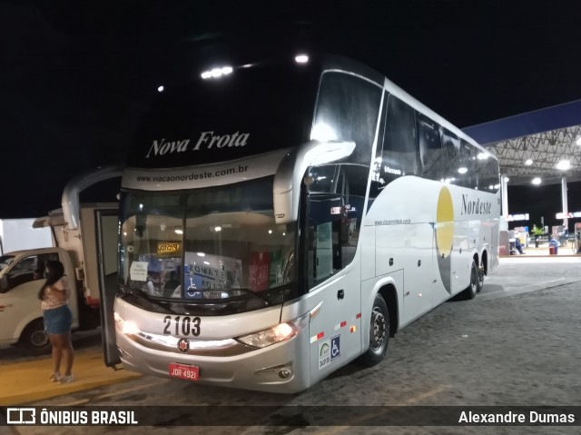 Viação Nordeste 2103 na cidade de Mataraca, Paraíba, Brasil, por Alexandre Dumas. Número da foto: #8330070.