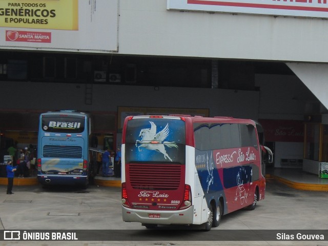 Expresso São Luiz 8080 na cidade de Goiânia, Goiás, Brasil, por Silas Gouvea. Número da foto: #8330792.