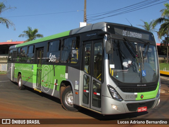 Viação Garcia 8945 na cidade de Londrina, Paraná, Brasil, por Lucas Adriano Bernardino. Número da foto: #8357053.