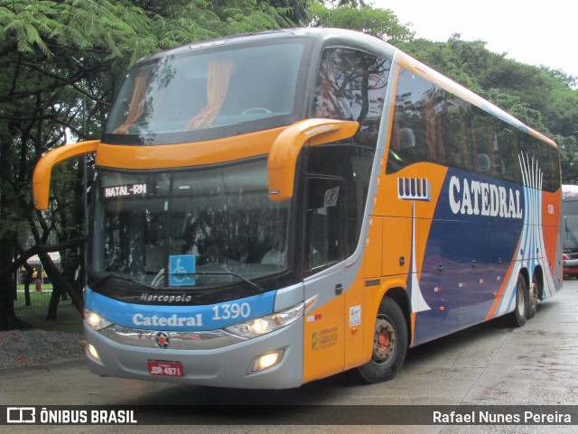 Catedral Turismo 1390 na cidade de São Paulo, São Paulo, Brasil, por Rafael Nunes Pereira. Número da foto: #8358741.