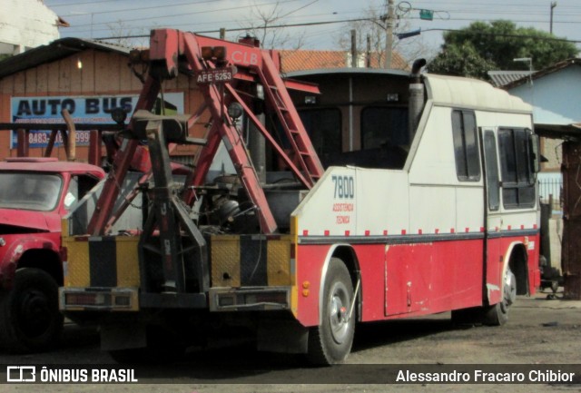 Pluma Conforto e Turismo 7800 na cidade de Campo Largo, Paraná, Brasil, por Alessandro Fracaro Chibior. Número da foto: #8362961.