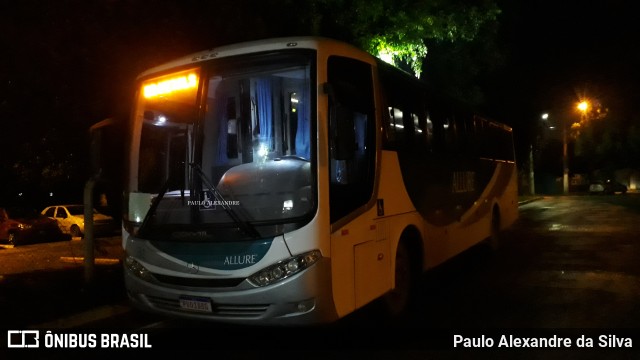Expresso Allure 81 na cidade de Matozinhos, Minas Gerais, Brasil, por Paulo Alexandre da Silva. Número da foto: #8366945.